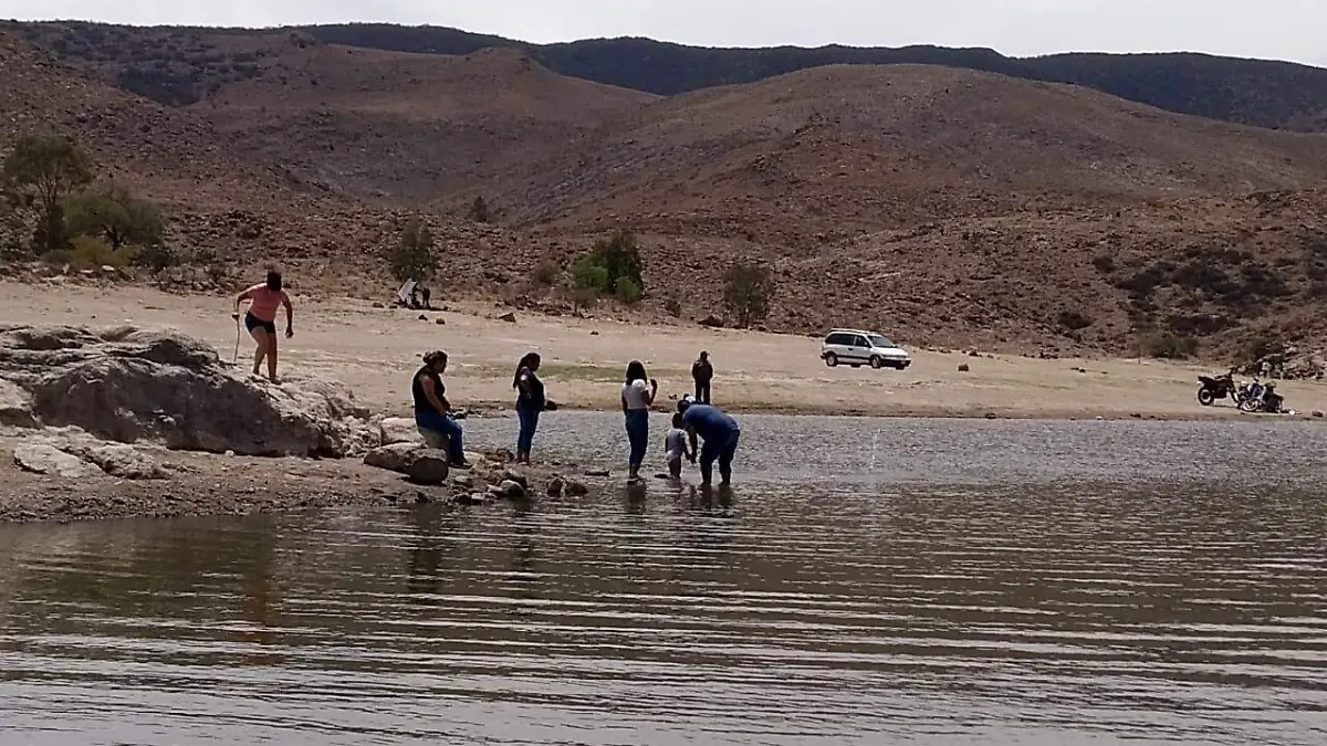 cañada del lobo Cañada de Lobo en SLP  cuerpos de agua lago 3